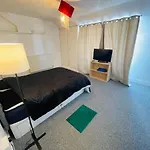 Shouss Guest House