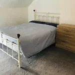 Shouss Guest House
