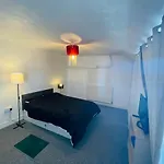 Shouss Guest House